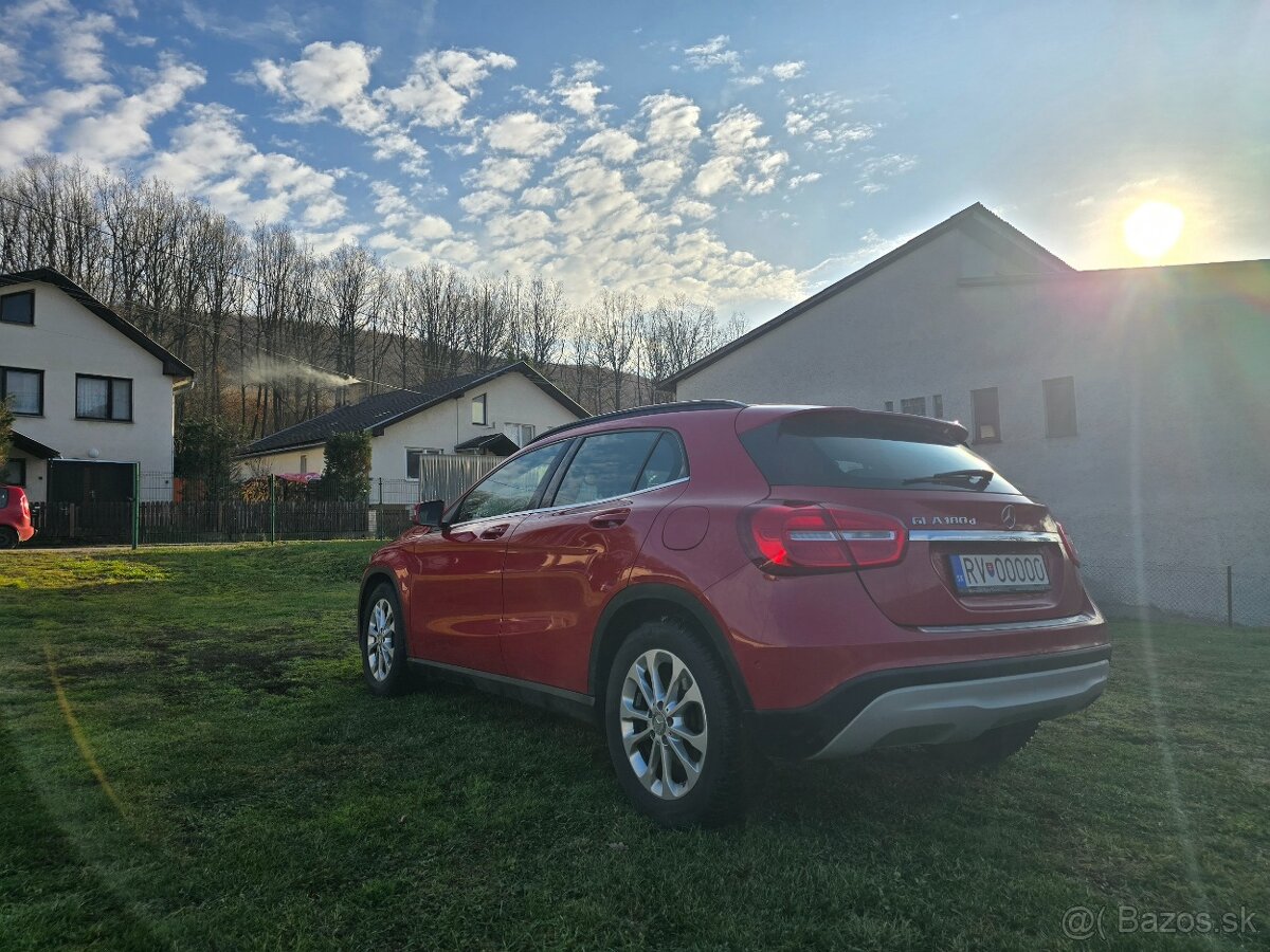 Mercedes-Benz GLA 180 d - 3