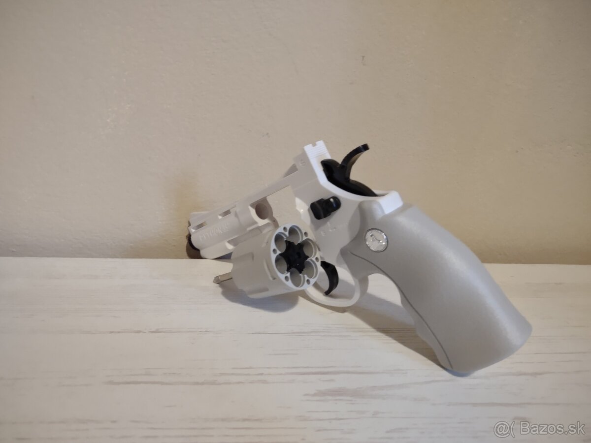Pištoľ na penové náboje - 3