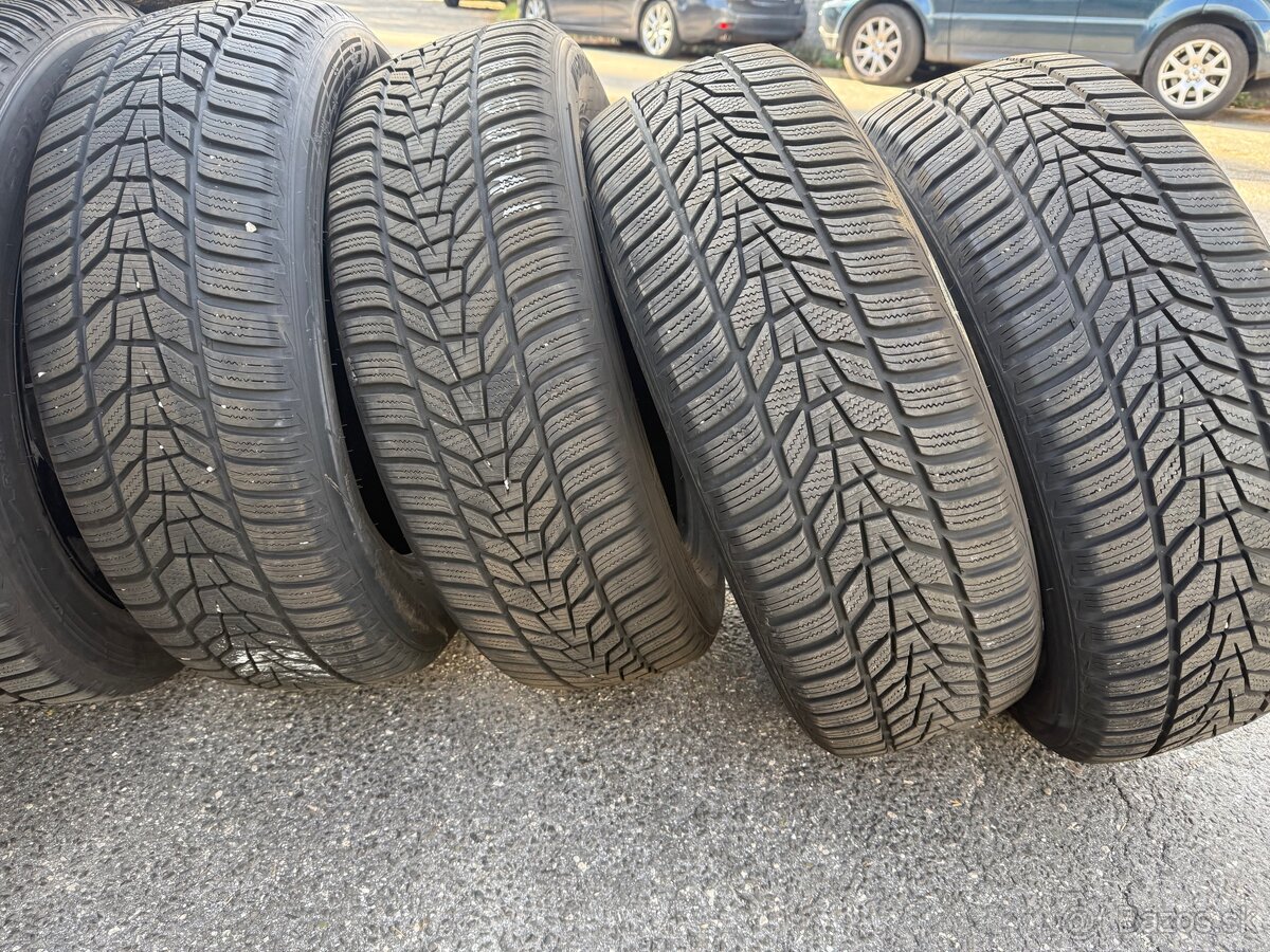 Zánovné zimné pneu Hankook W330A 225/60 R18 XL pre SUV - 3