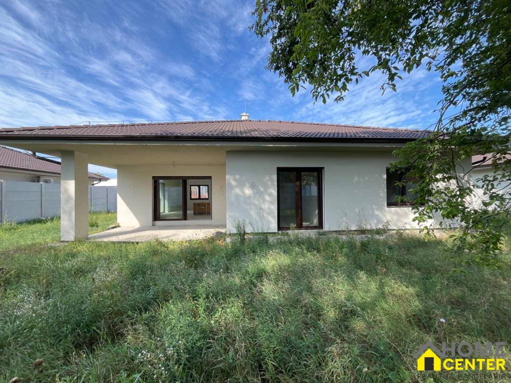 REZERVOVANÁ novostavba - 5 izbový bungalov/ RD/ v Komárne / - 3