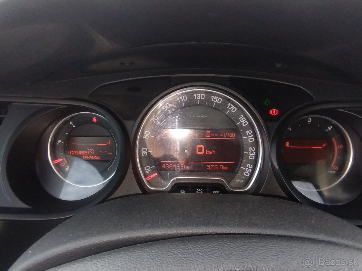 Predám Citroen C5 x7 2,0hdi - 3