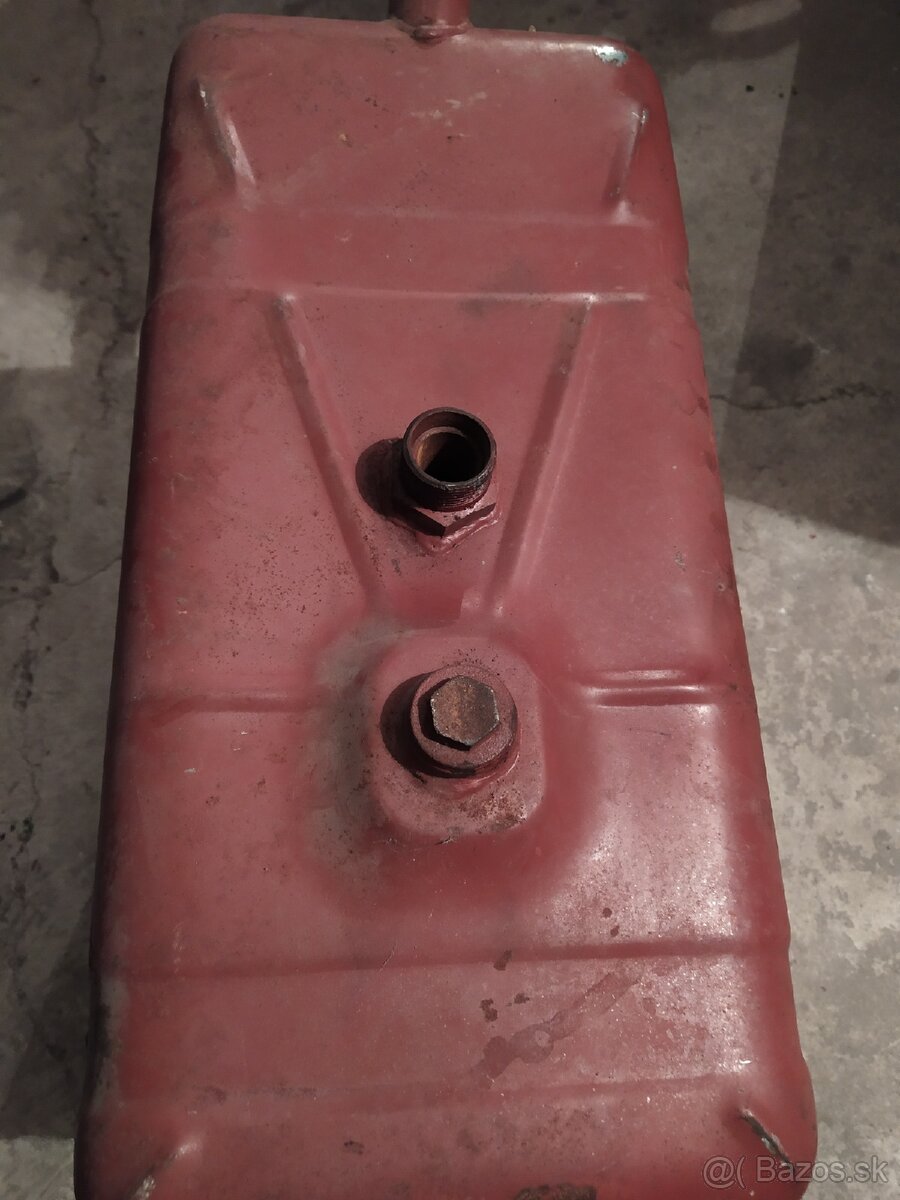 Nádrž hydraulického oleja Tatra 815 - 3