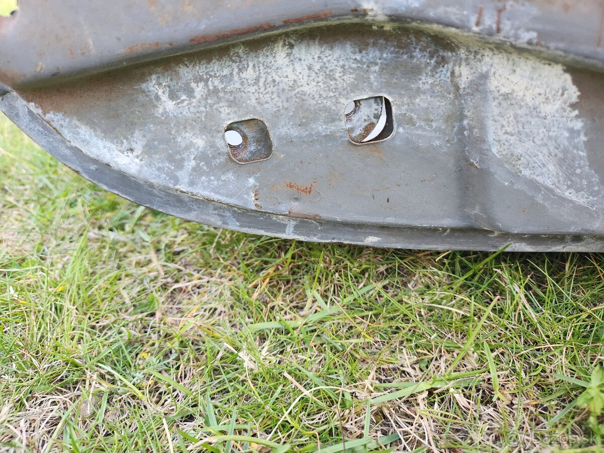 Zadný blatnik skoda 100, 110 - 3