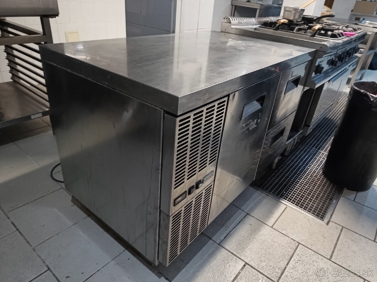 Chladiaci pracovný stôl - 3