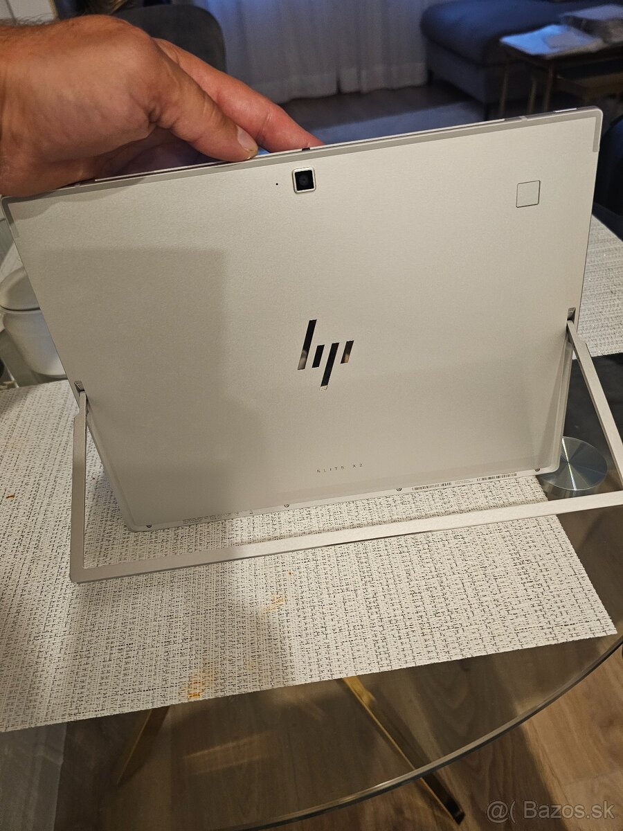 Vymenim alebo predam Hp elite x2 g4 - 3