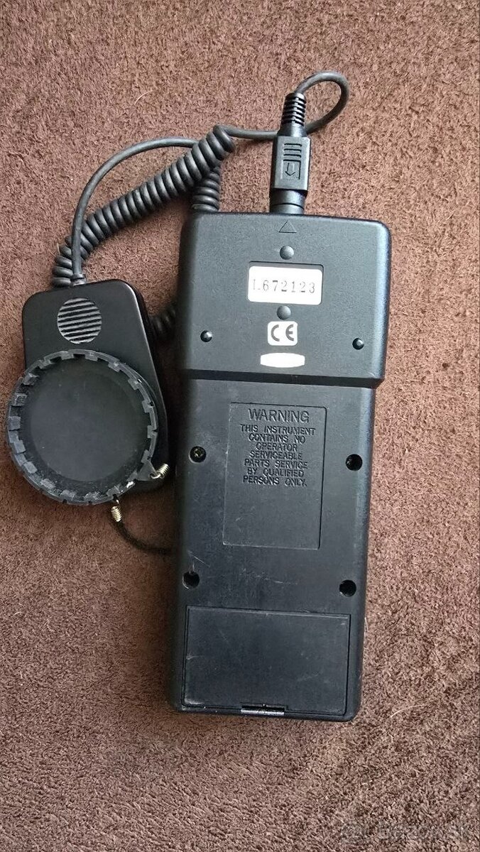 Digitálny luxmeter RS Components 180-7133 - 3