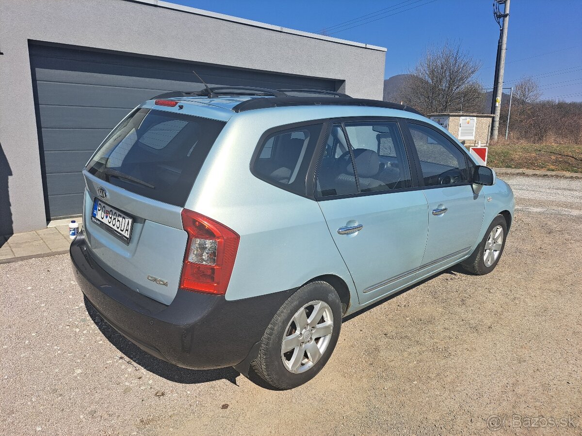 Kia Carens - 3