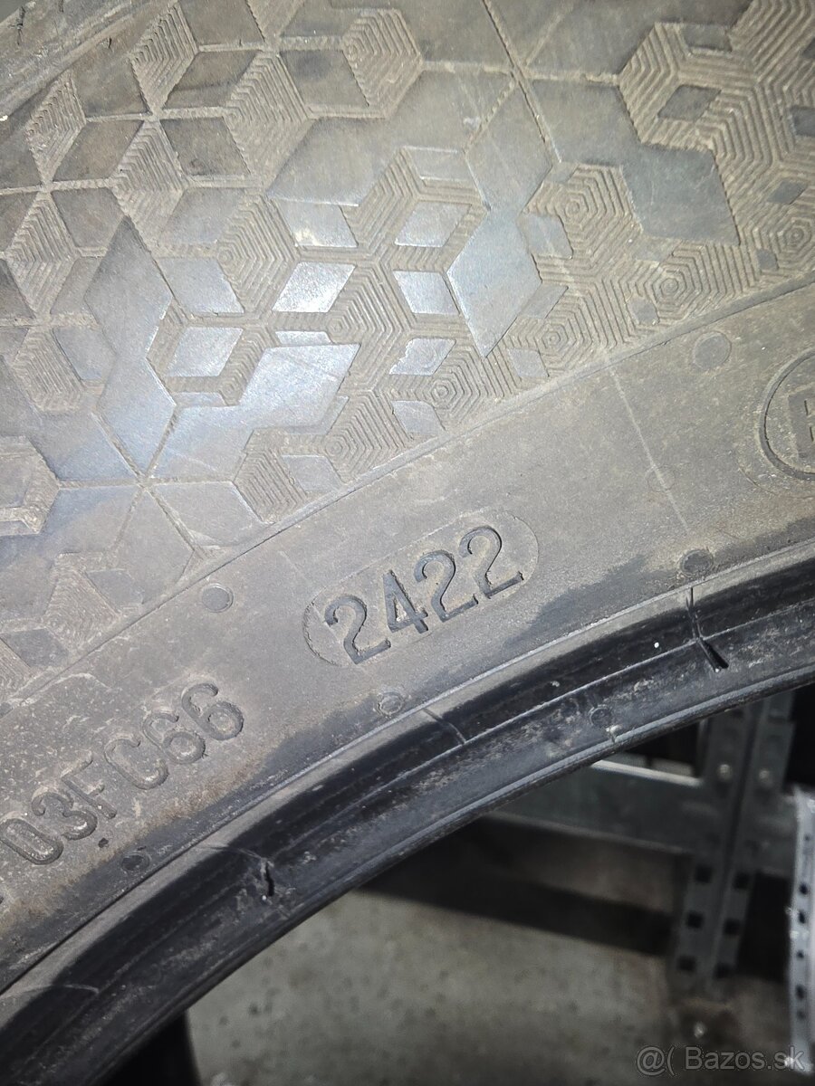 Continental 235 55 19 - 3