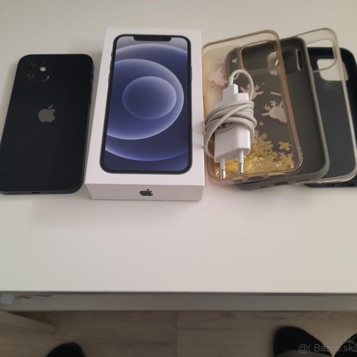 Predám iPhone 12 64GB - 3