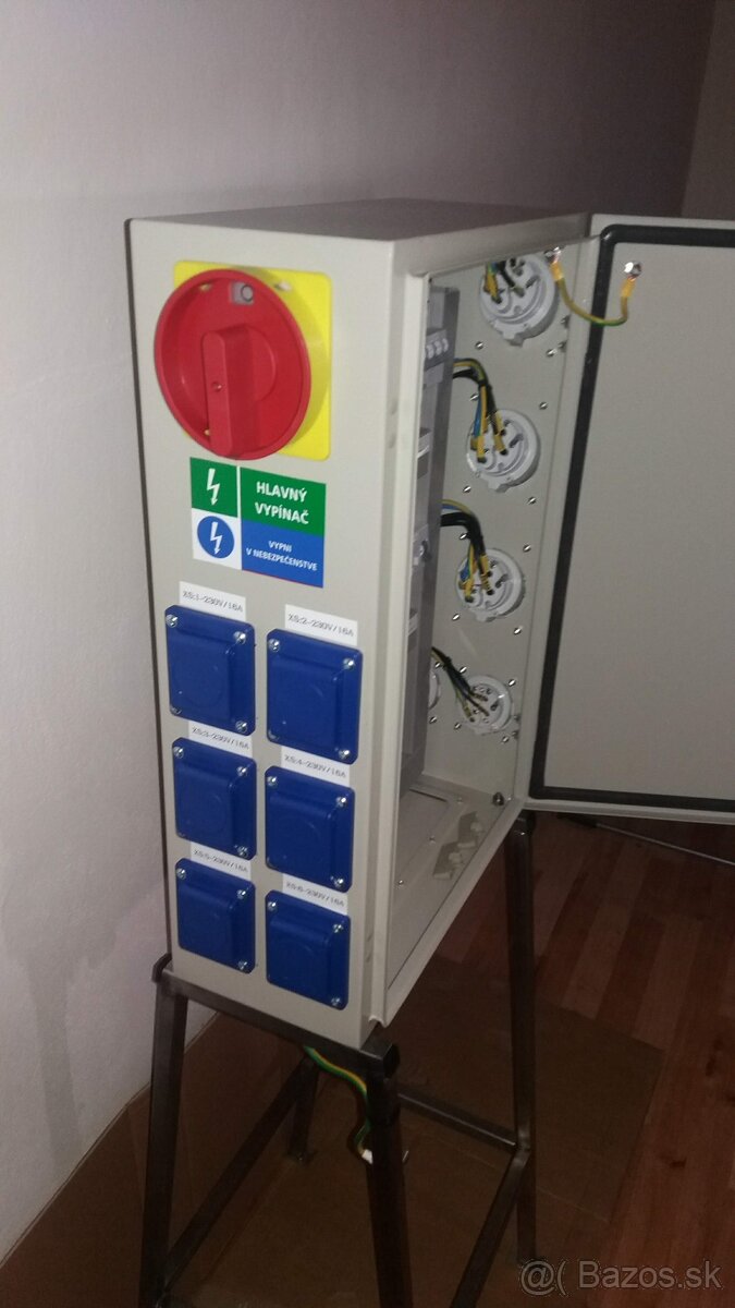 Staveniskový rozvádzač - 3