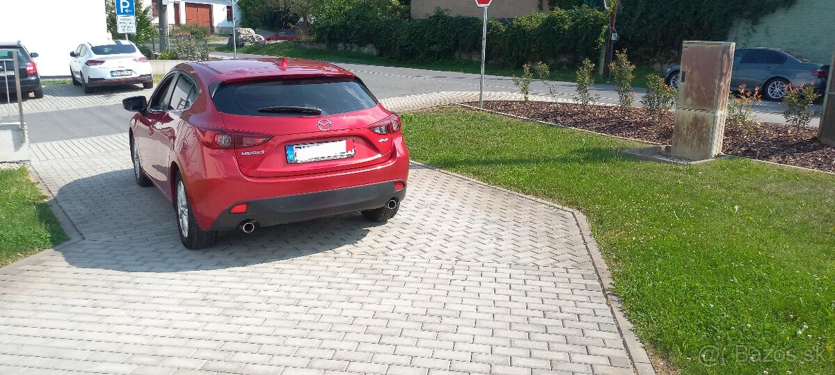 Mazda 3 Skyactiv 2.2D - 3