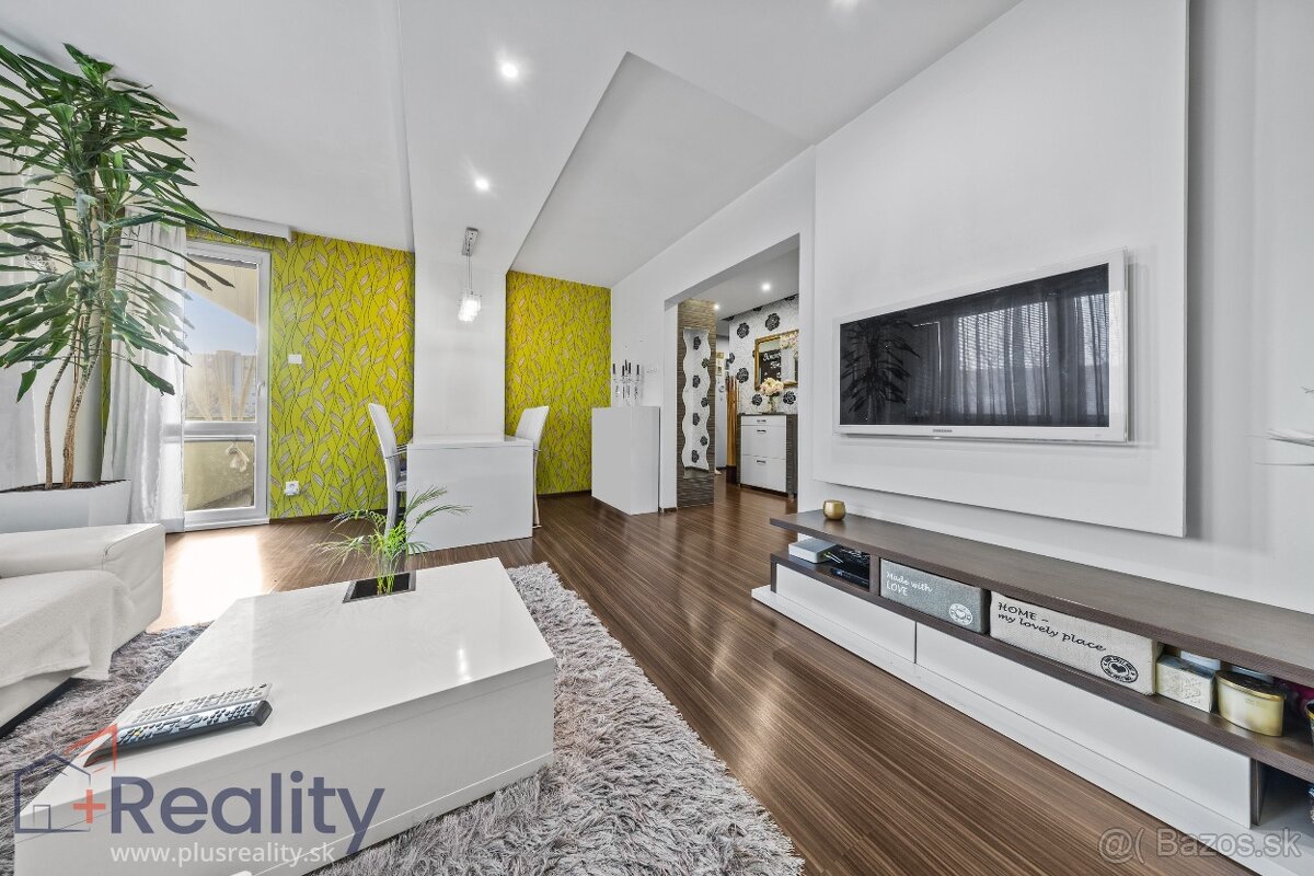 PLUS REALITY| Trojizbový byt s loggiou v DS na predaj - 3