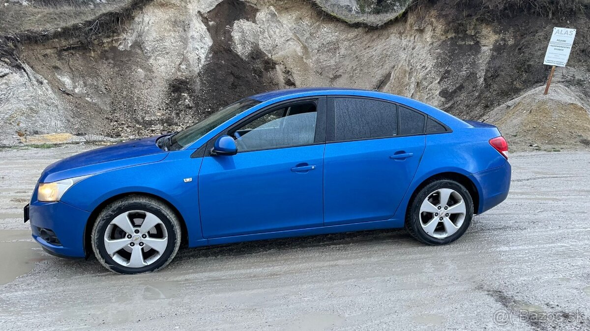 Chevrolet Cruze 2.0 VCDi - 3