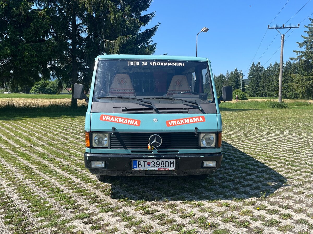 Obytná dodávka Mercedes MB100D - 3