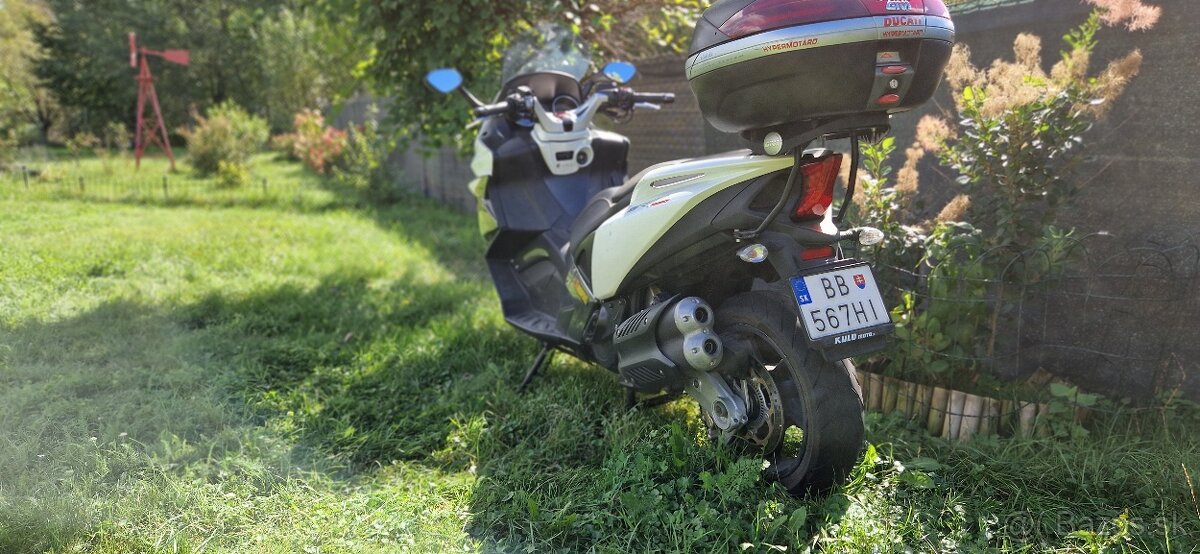 Aprilia SRV 850 - 3