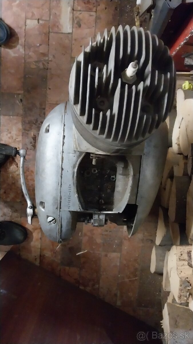 Motor jawa 250 353 - 3