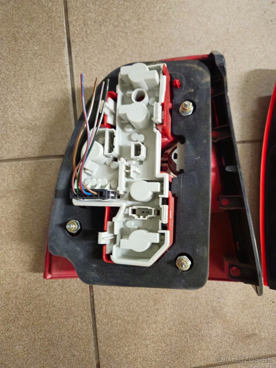 Svetlá volkswagen passat - 3