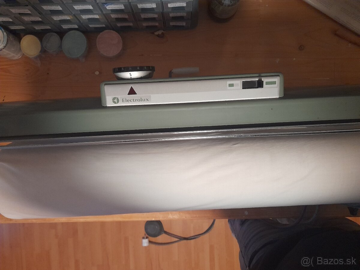 ZEHLIACI MANGEL,OHRIEVAC,STATIV - 3