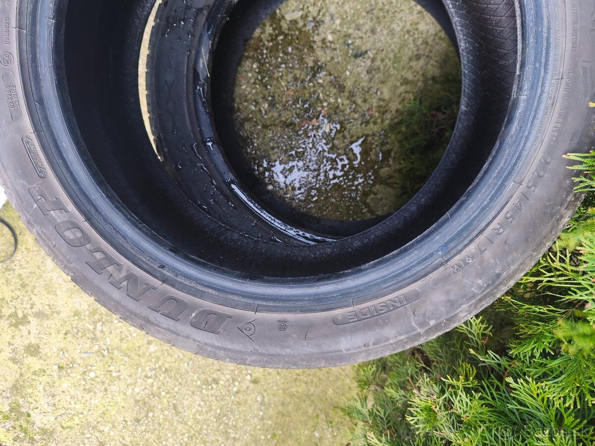 Dunlof 225/45 r17 - 3