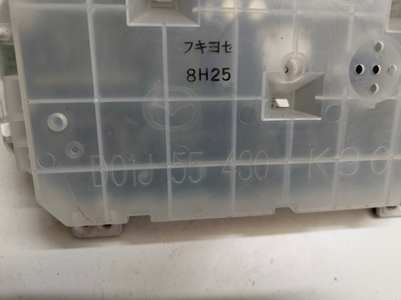 tachometer mazda 2 d01j55430 30€ - 3