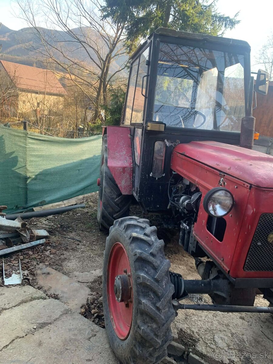 Traktor Zetor 3045 - 3