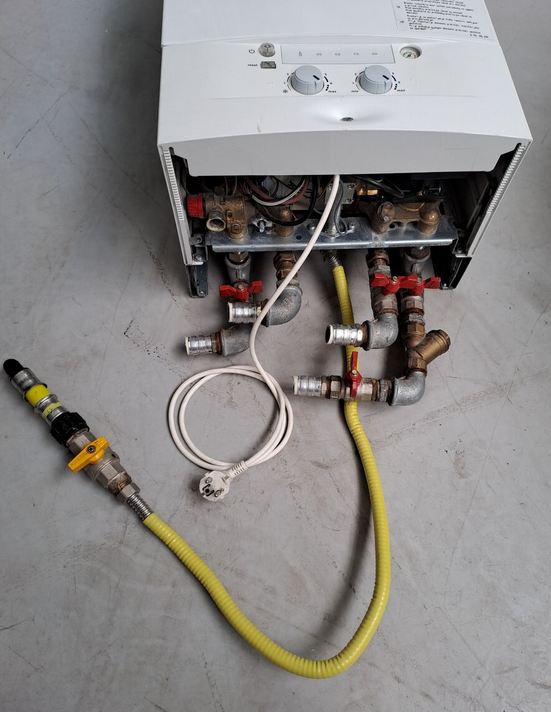 Plynový kotol JUNKERS - 3