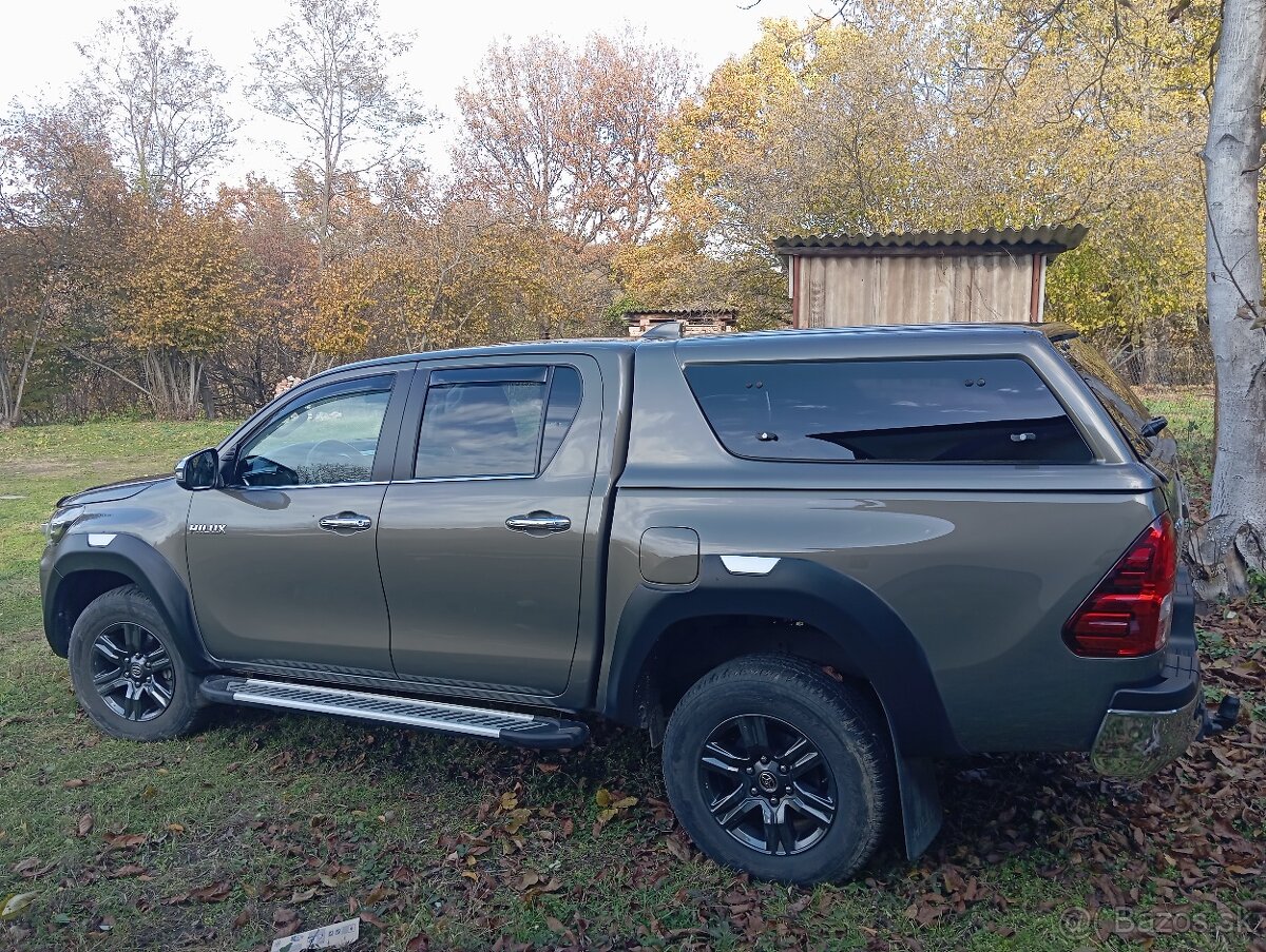 Toyota Hilux 2,8 D-ID 2022