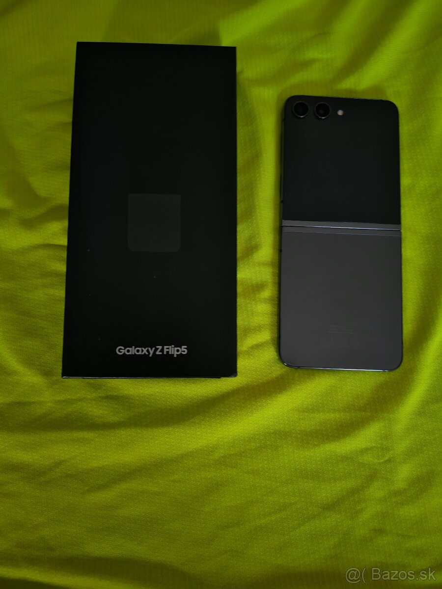 samsung galaxy z flip 5-graphite - 3