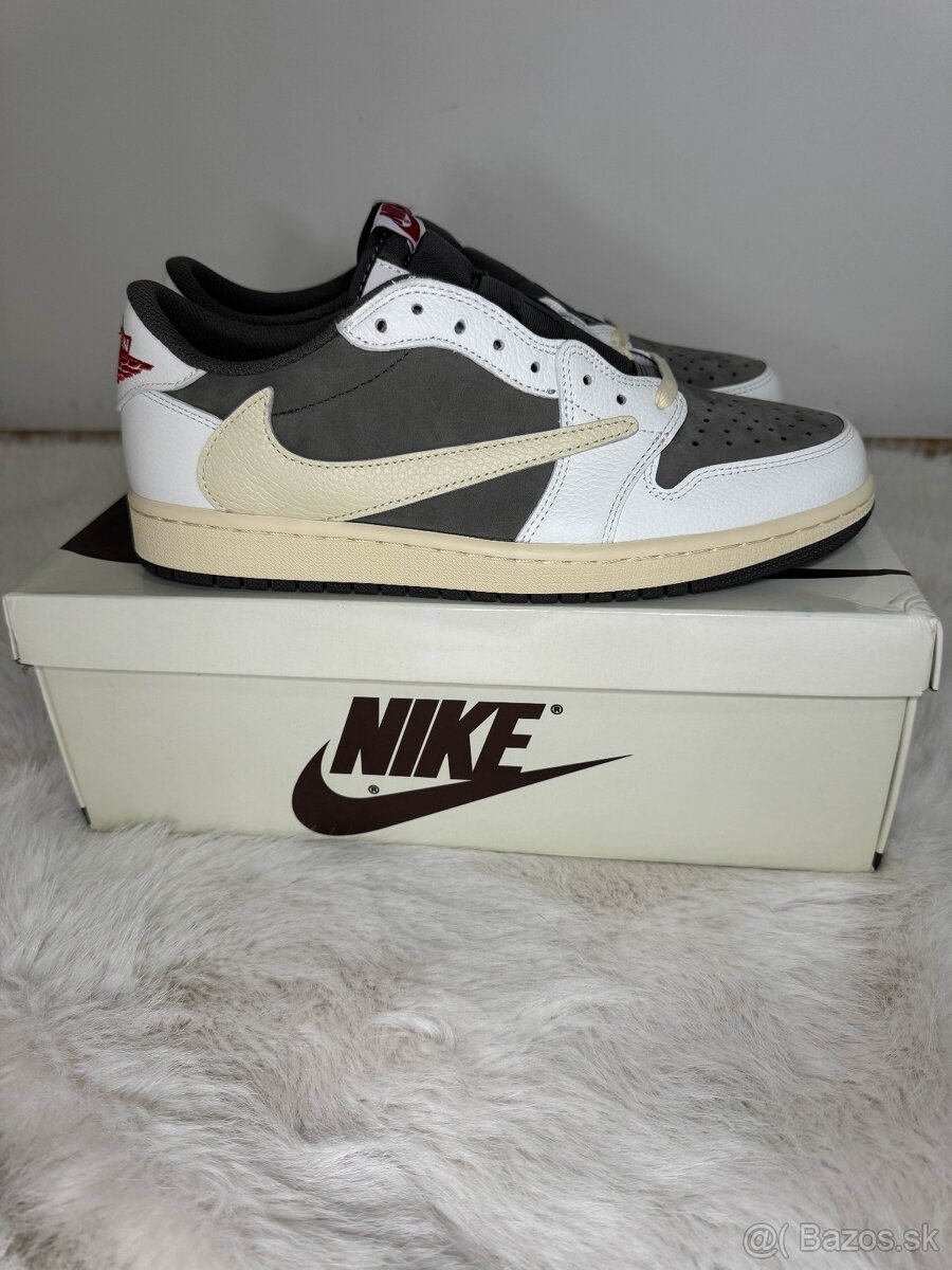 Jordan 1 Low x Travis Scott Reverse Mocha - 3