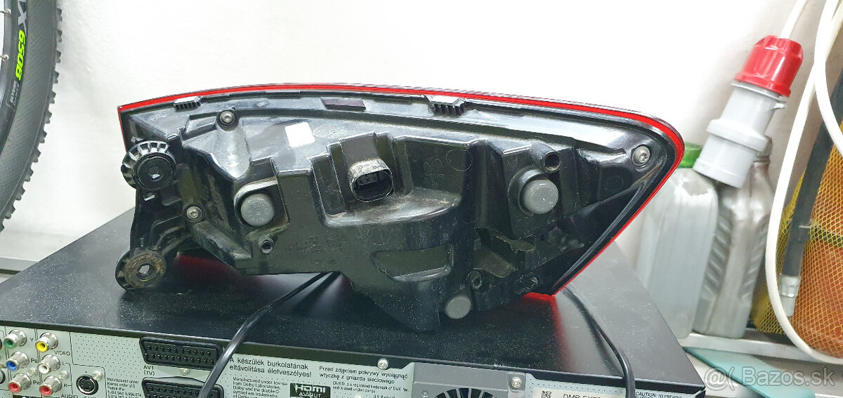 Ľavé zadné svetlo octavia IV sedan - 3