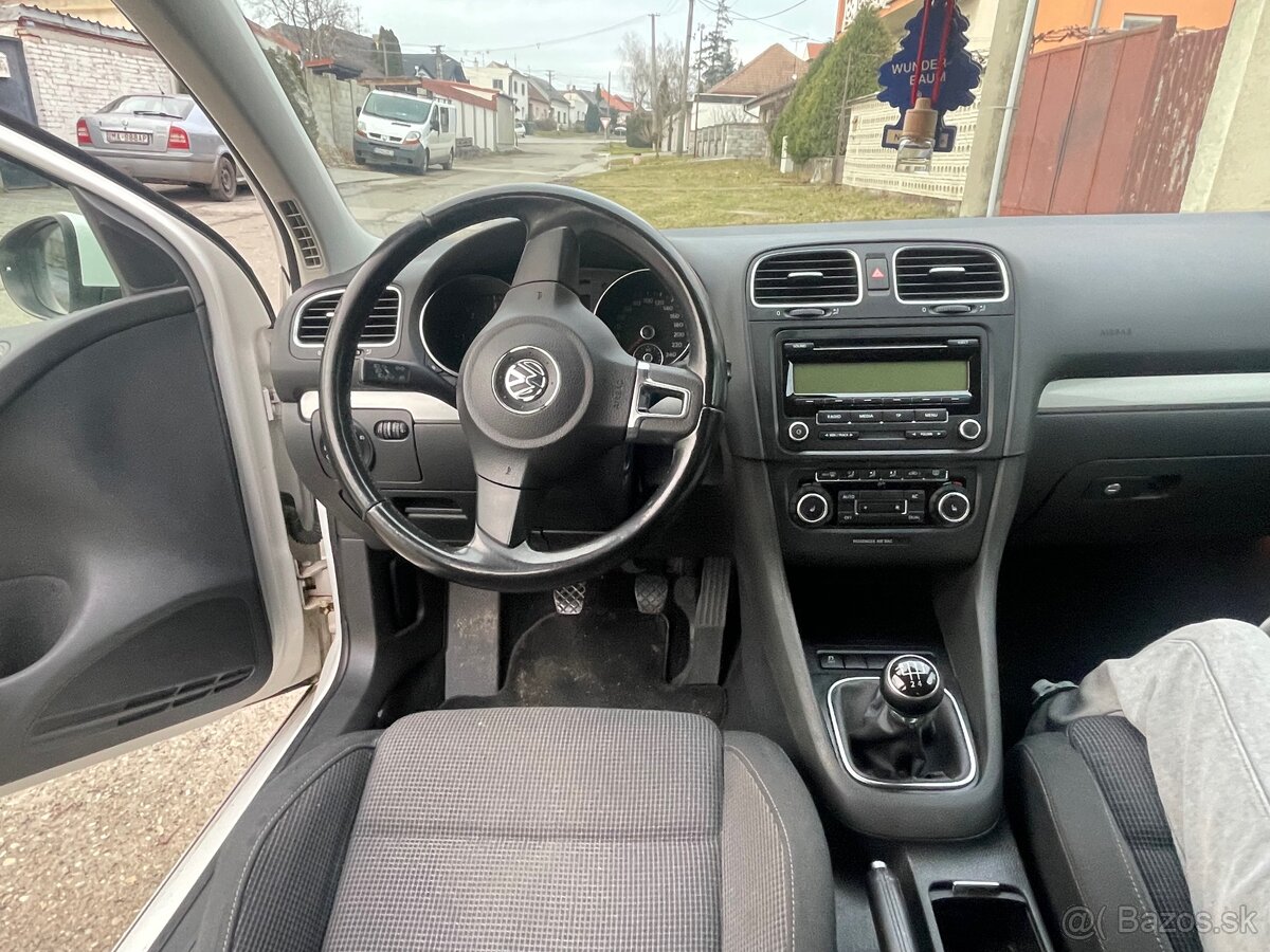 Predam VW Golf VI 1,6 TDi - 3