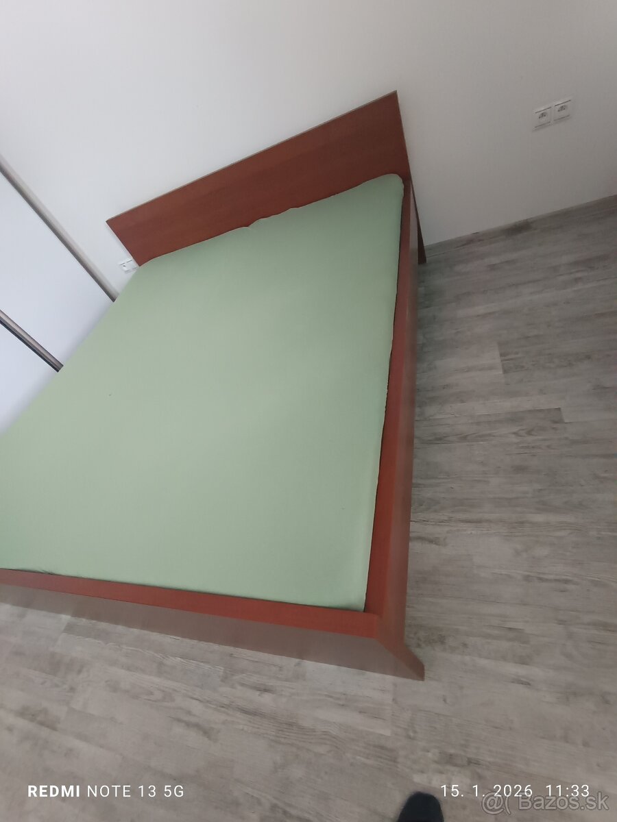 Manželská posteľ - 3