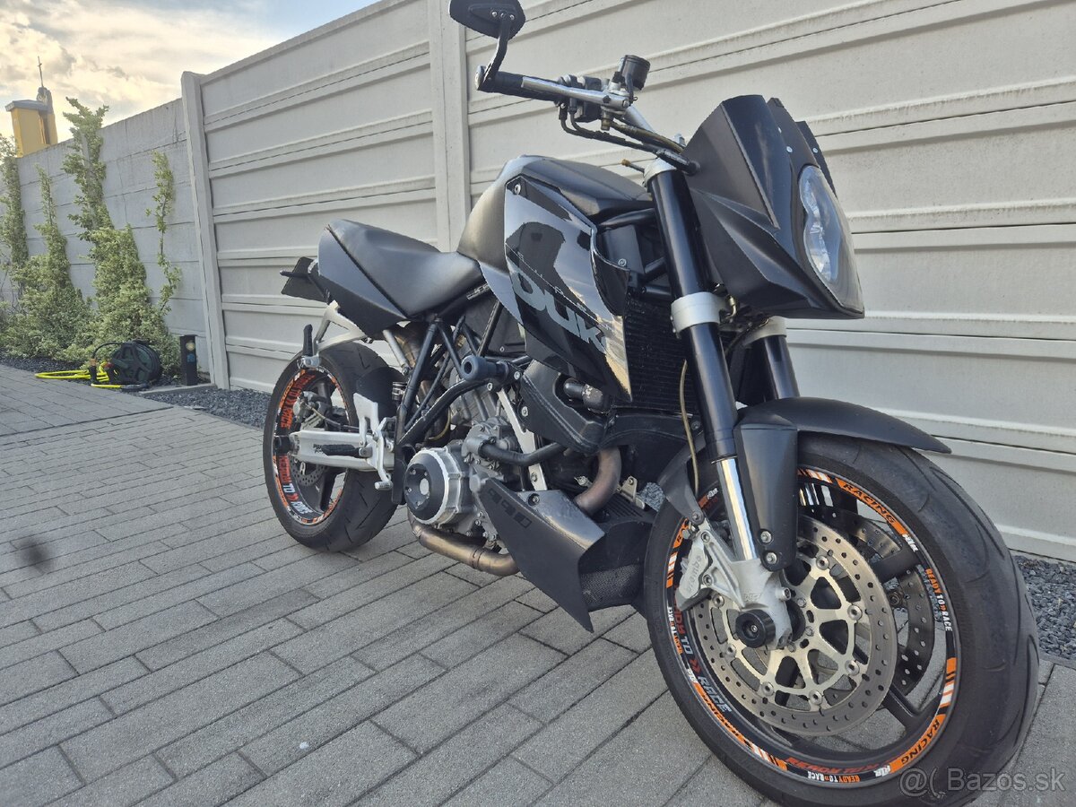 KTM SUPERDUKE 990 - 3