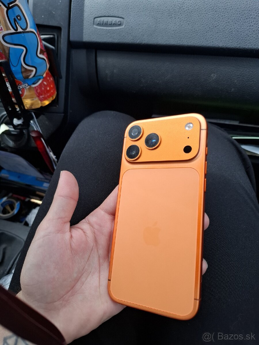 Apple iPhone 17 Pro Max - 3