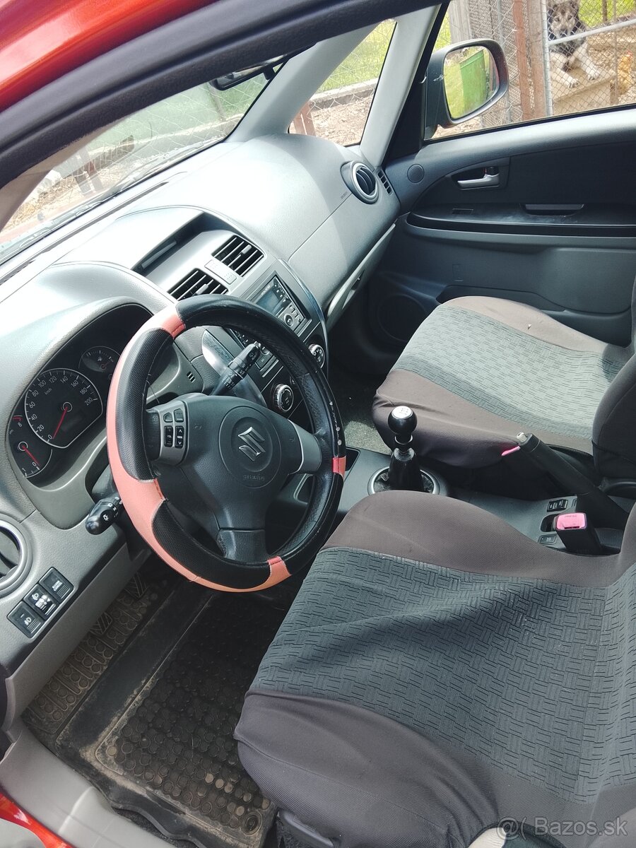 Predám Suzuki SX4 4x4 STK a emisná do 10/2027 - 3