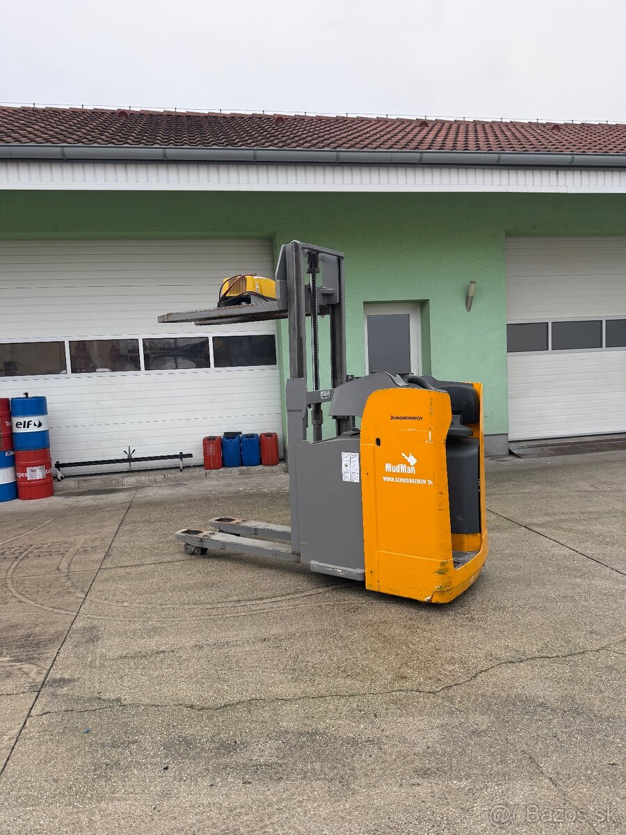 Jungheinrich ESD 120 - 3