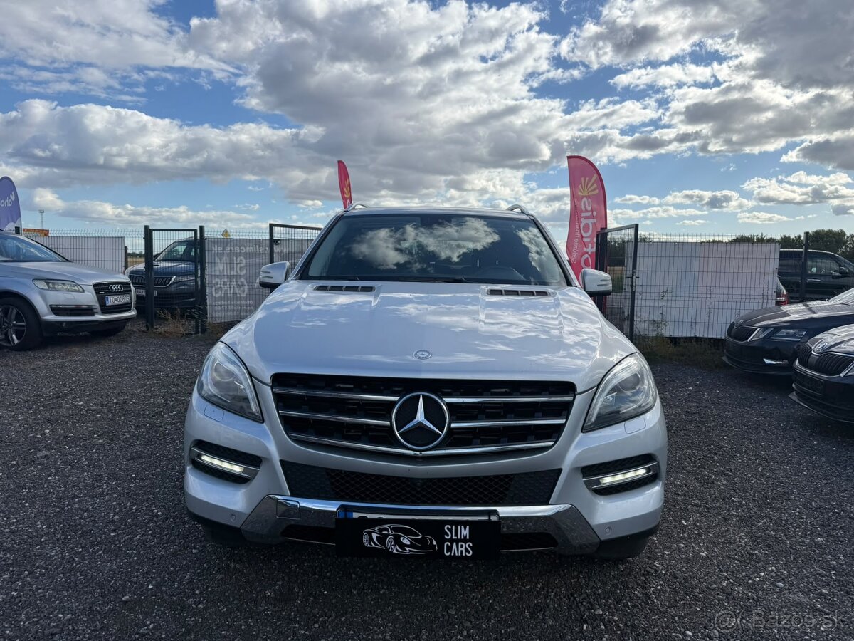 Mercedes-Benz ML 350 BlueTec 4MATIC - 3