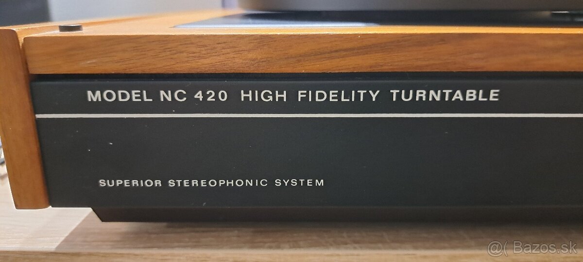 Tesla gramofon NC 420 - 3