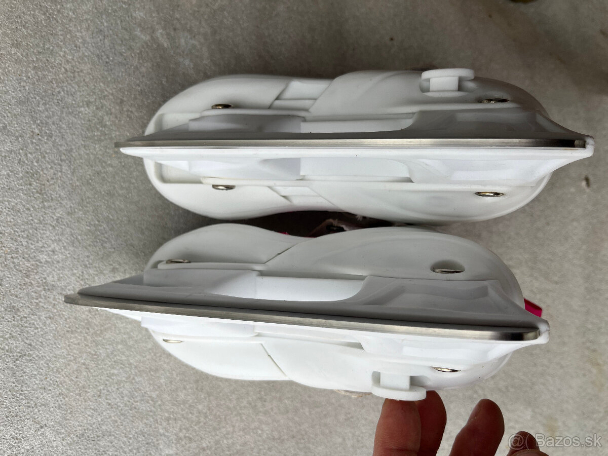 Dievčenské korčule vo výbornom stave - 3