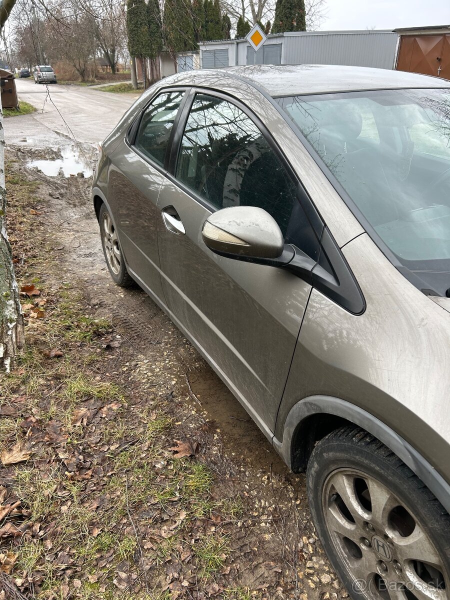 Honda Civic 8g 1.4 - 3