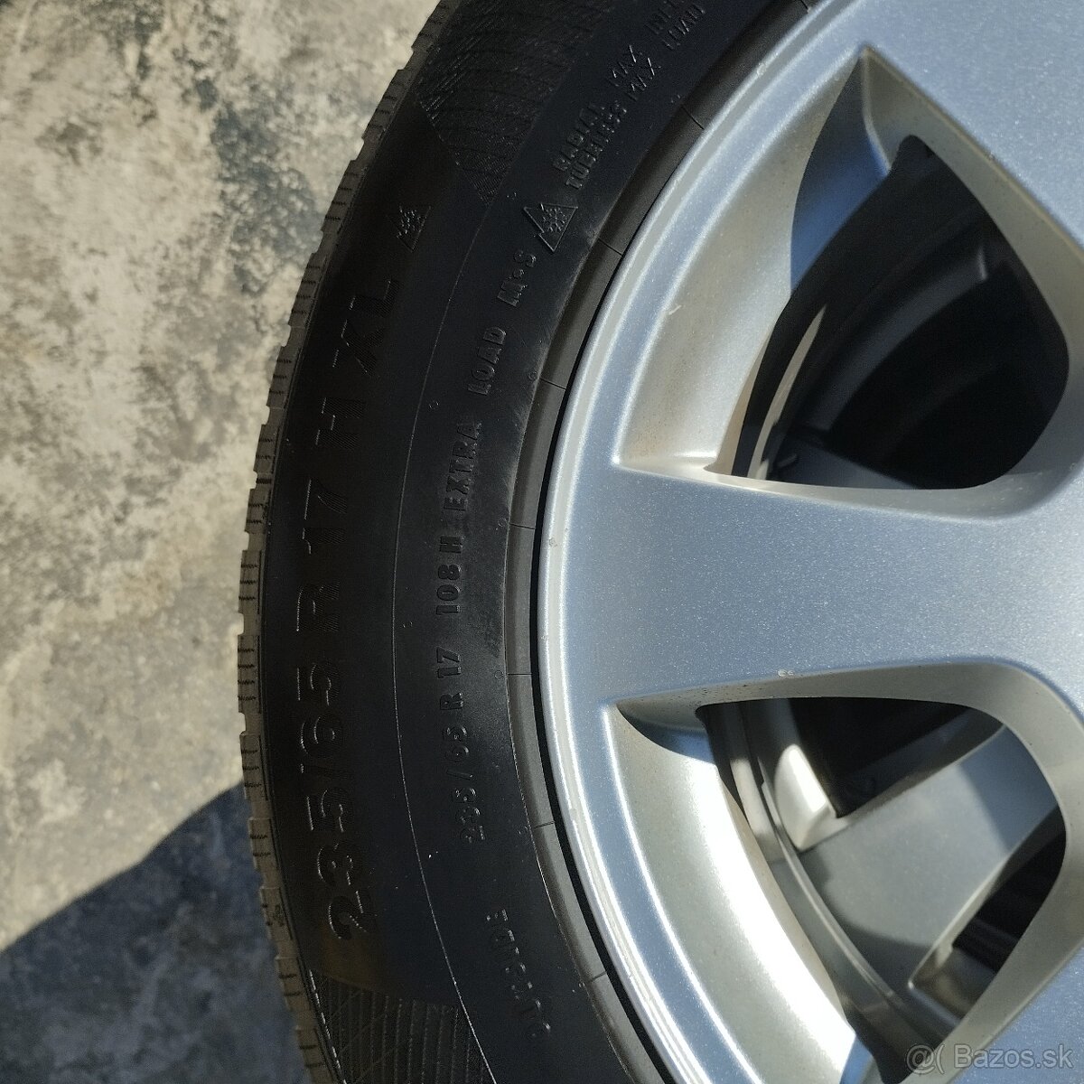 17"-235/65R17 Continental VOLVO Zimne. - 3