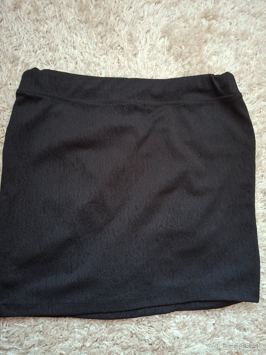 Čierna mini sukňa - 3