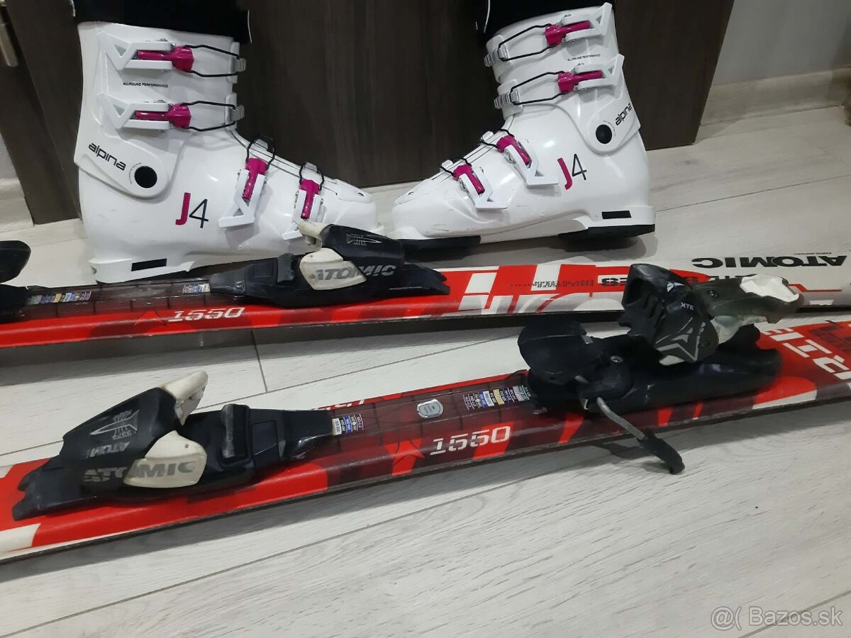 lyže Atomic a lyžiarky - 3