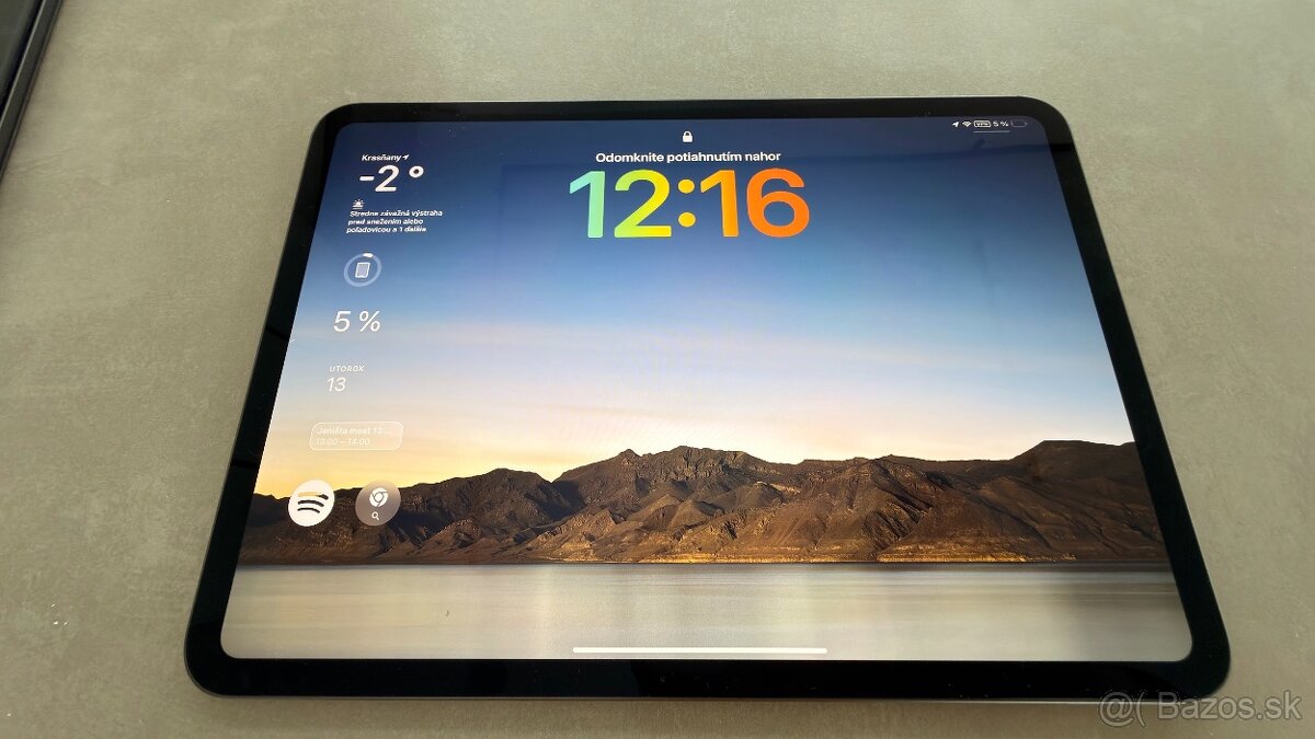 Predám Ipad Pro M4, 256GB + Magic Keyboard - 3