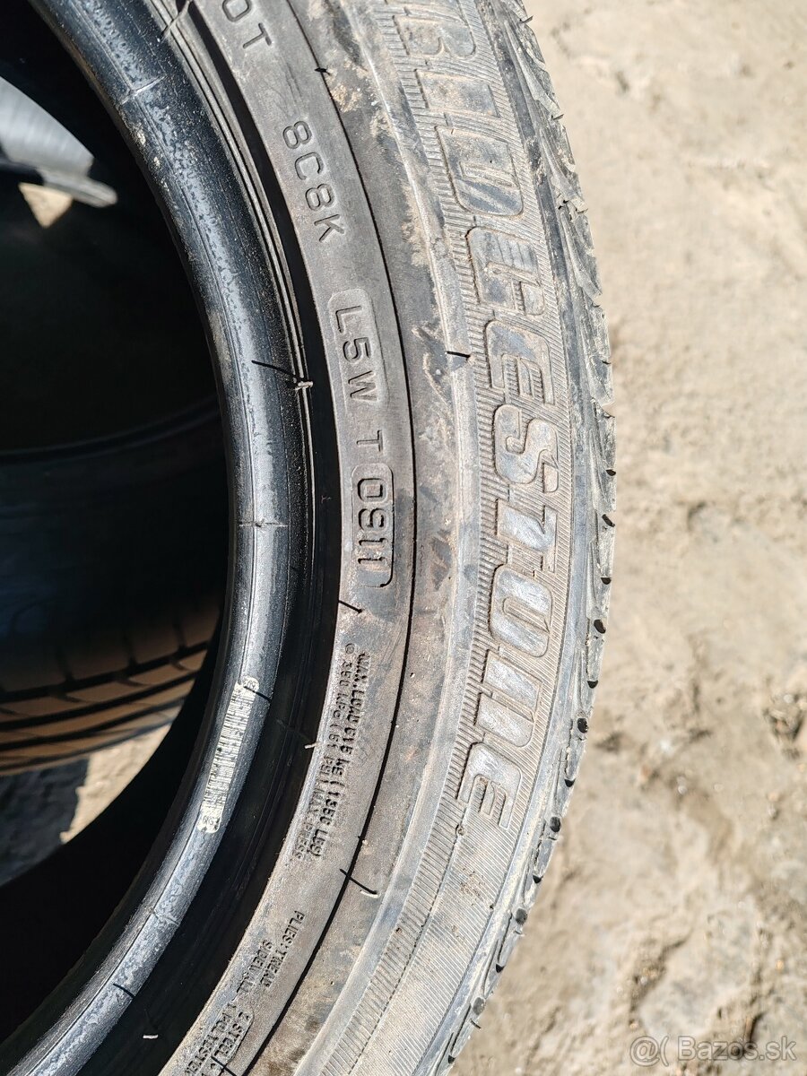 Bridgestone 205/55R16 - 3