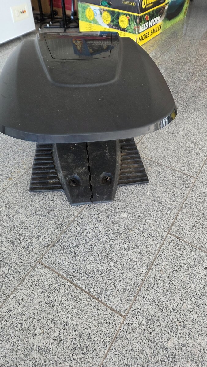 robotická kosačka Robomow RK1000 - 3