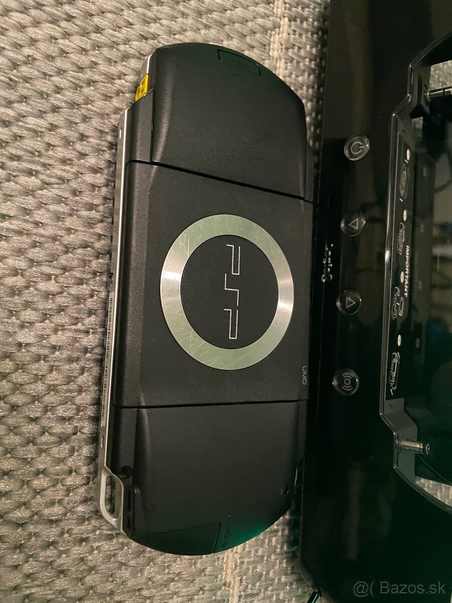 Sony PSP 1001+ Logic3 Sound System Speaker - 3