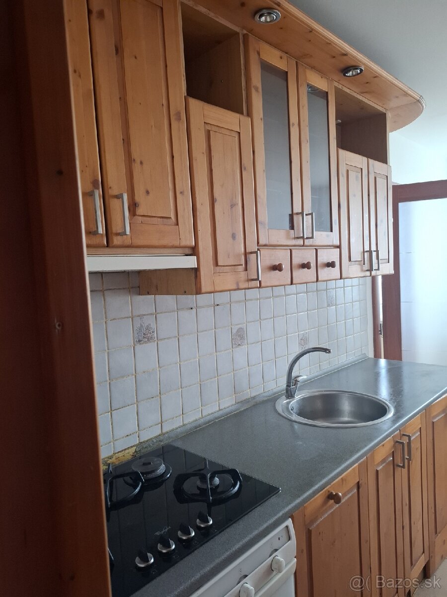 3 - izbový byt na predaj - 3