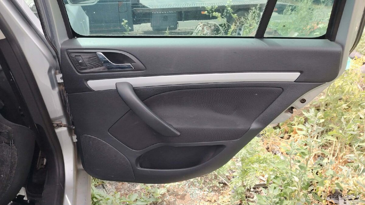 Tapacire 4ks Octavia 2 facelift combi - 3