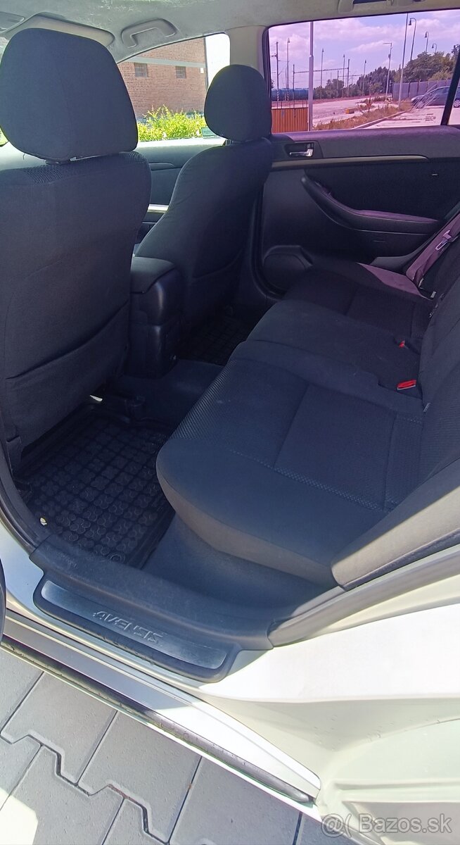 Toyota Avensis T25 1,8 - 3